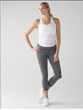 Lululemon Wunder Under Crop III🖤🤍Maze Jacquard White Black